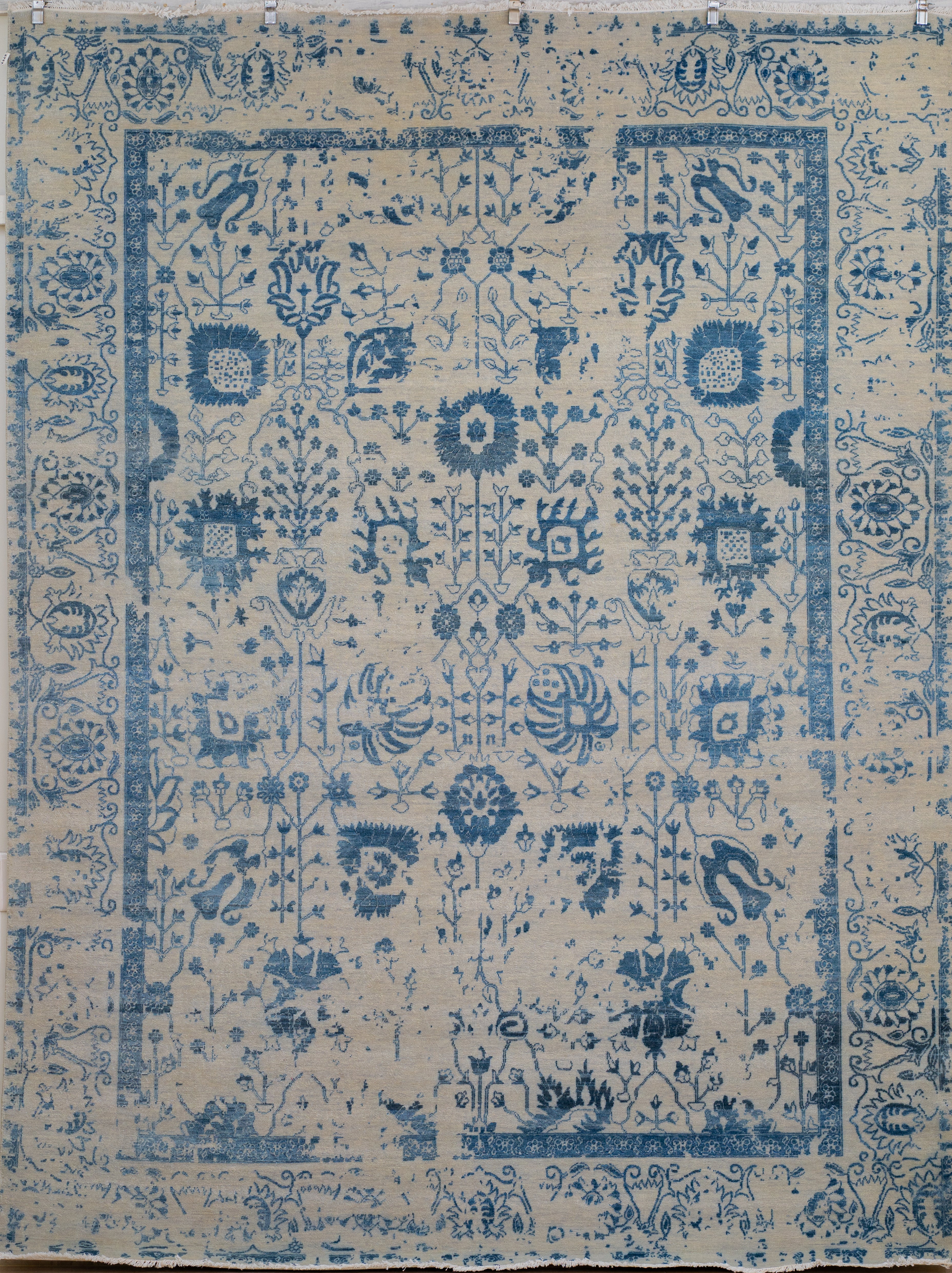 Handknotted Modern Carpet DIA- 2737 VASE 3